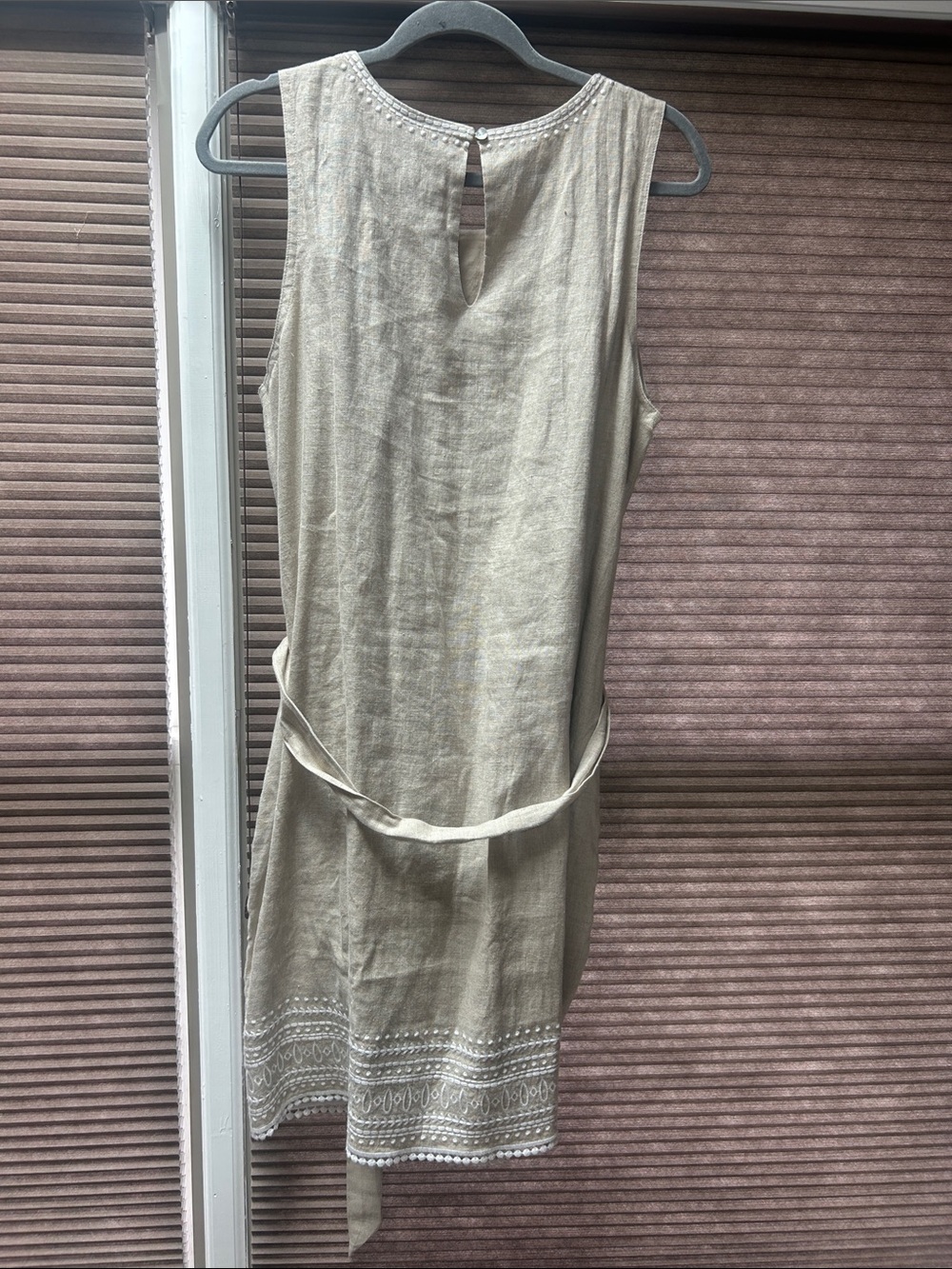 Tommy Bahama Linen Embroidered Sleeveless Midi Dress in Light Beige - Picture 2 of 2